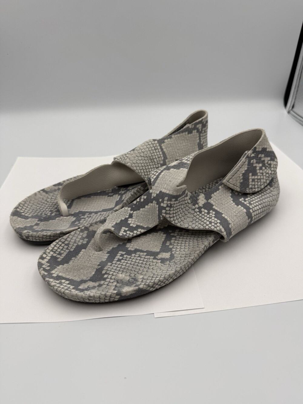 Pedro Garcia Python Snakeskin Print Leather Flat Thong Sandals 39 US 8.5-9 #42